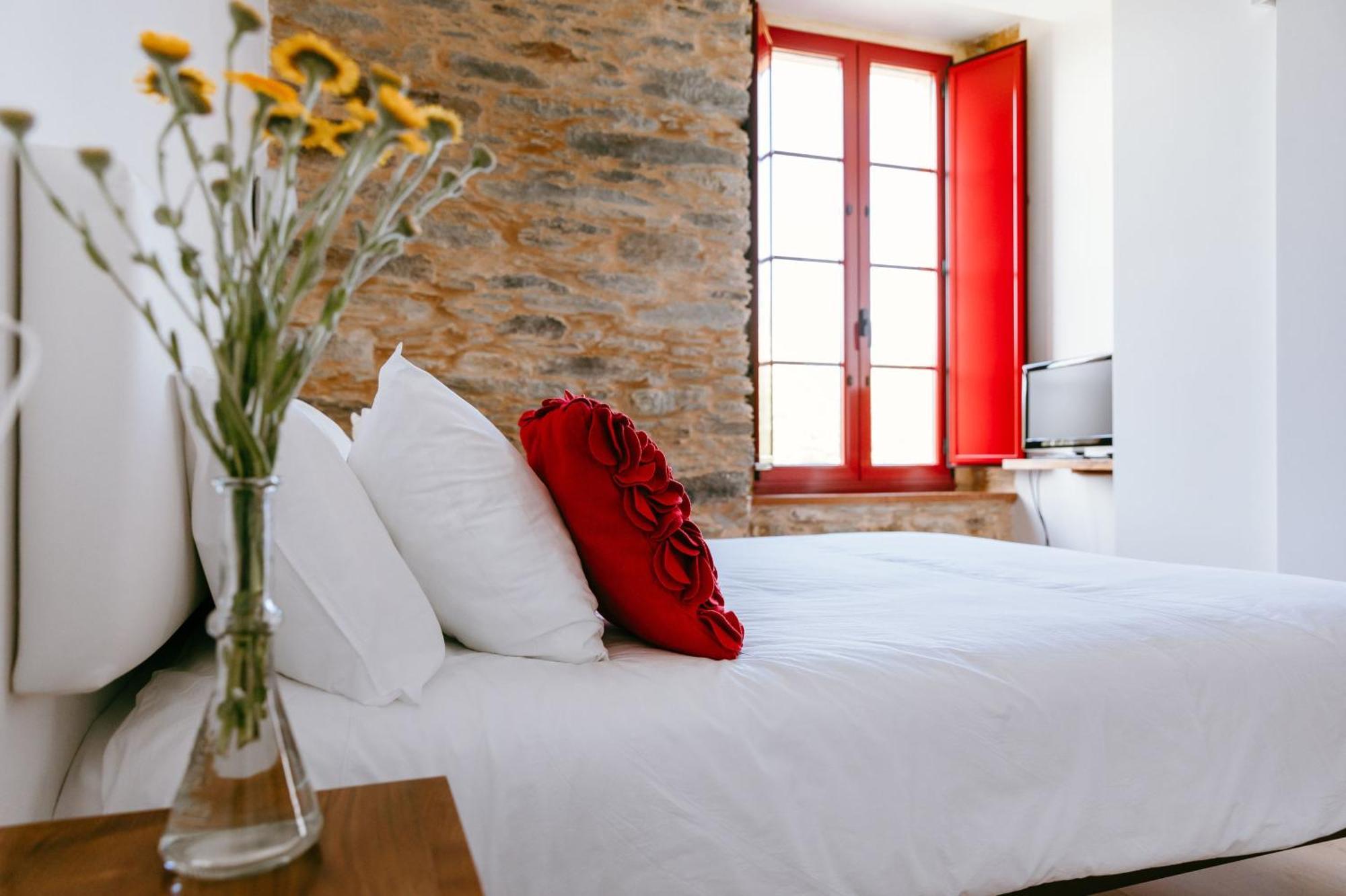 Hotel El Castano Dormilon Санта-Марта-де-Ортигейра Экстерьер фото