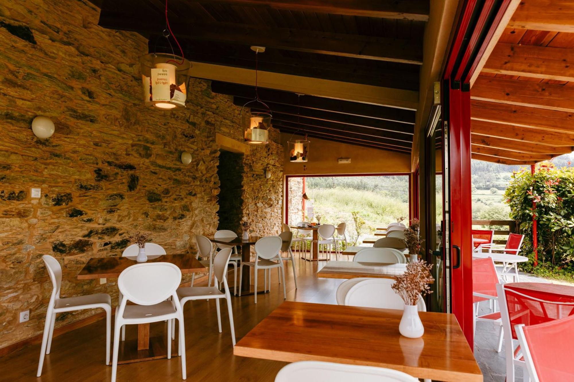 Hotel El Castano Dormilon Санта-Марта-де-Ортигейра Экстерьер фото